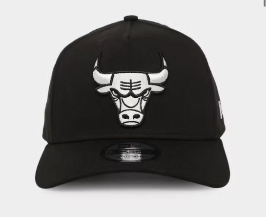 CHICAGO BULLS B/W NEW ERA ORIGINAL