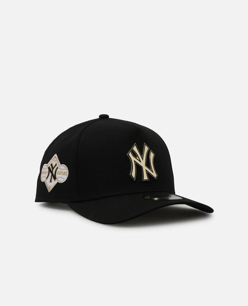 New York Yankees 'Pin Metálico Gold' 9FORTY A-Frame Snapback