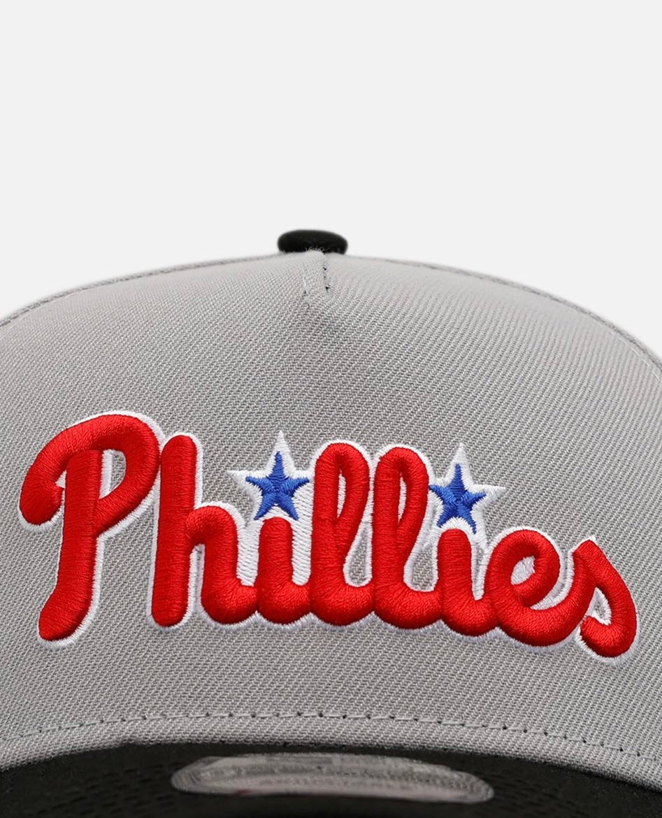 PHILADELPHIA PHILLiES NEW ERA