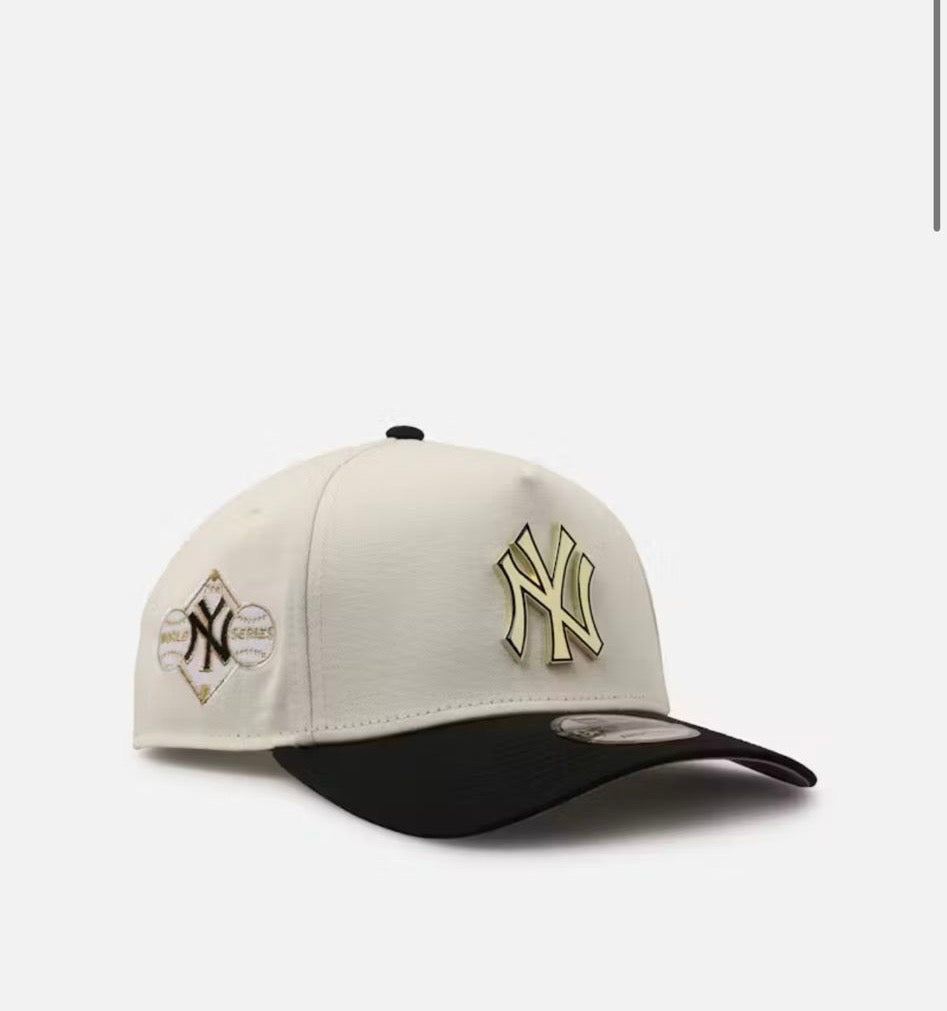 New York Yankees 'Pin Metálico Gold' 9FORTY A-Frame Snapback